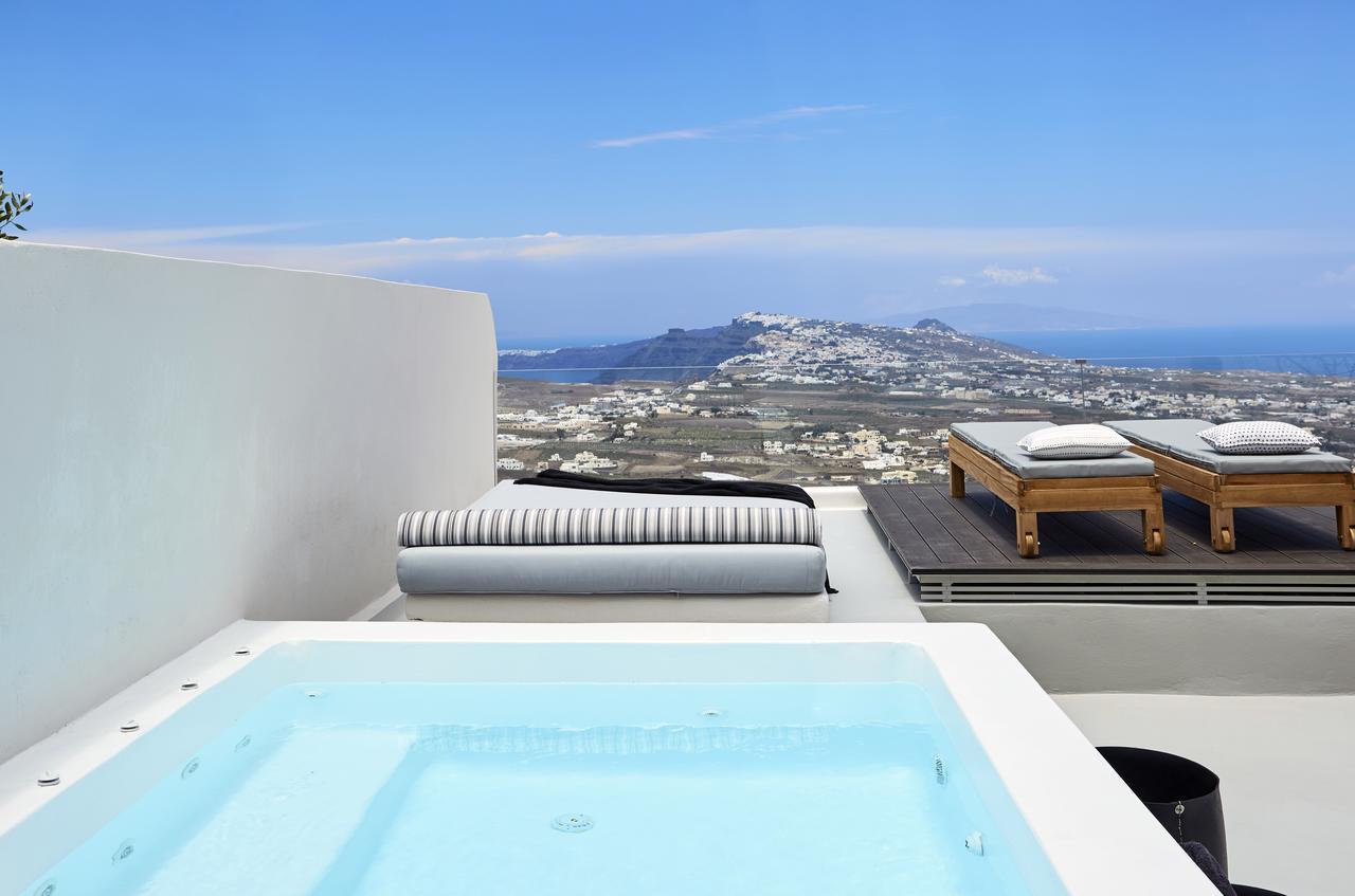 White & Co. La Torre Suites Pýrgos Buitenkant foto