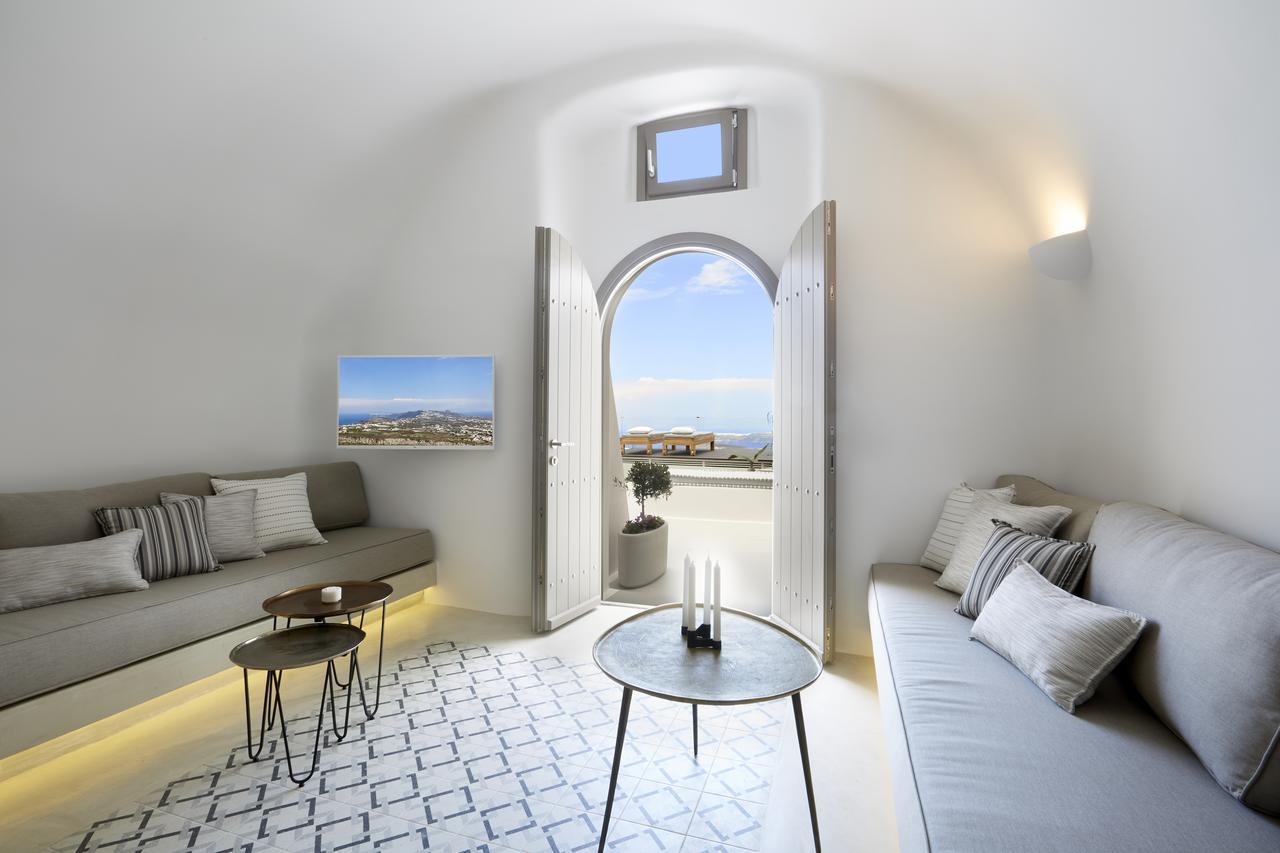 White & Co. La Torre Suites Pýrgos Buitenkant foto